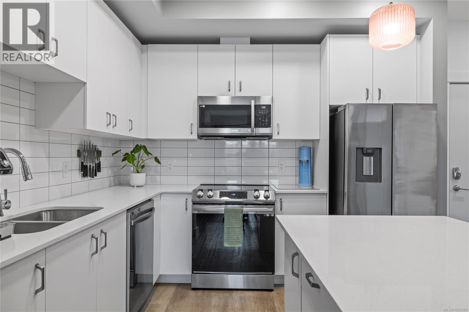 109w 140 Jensen Ave W, Parksville, British Columbia  V9P 0H7 - Photo 1 - 1032982