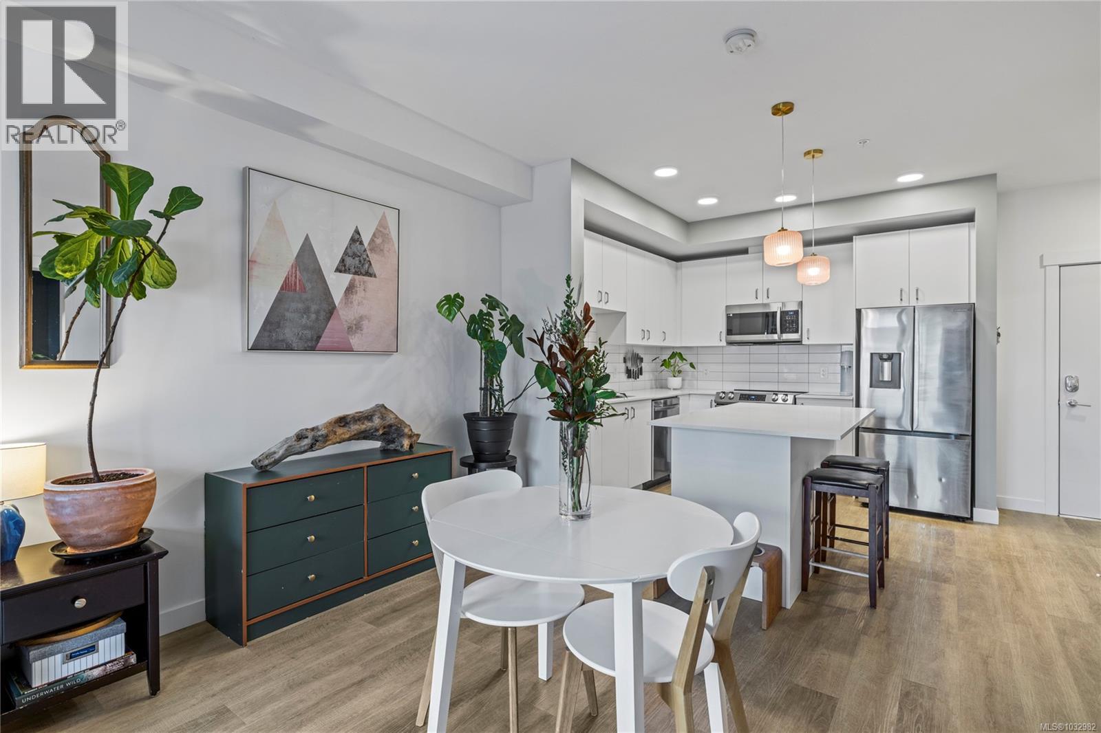 109w 140 Jensen Ave W, Parksville, British Columbia  V9P 0H7 - Photo 2 - 1032982