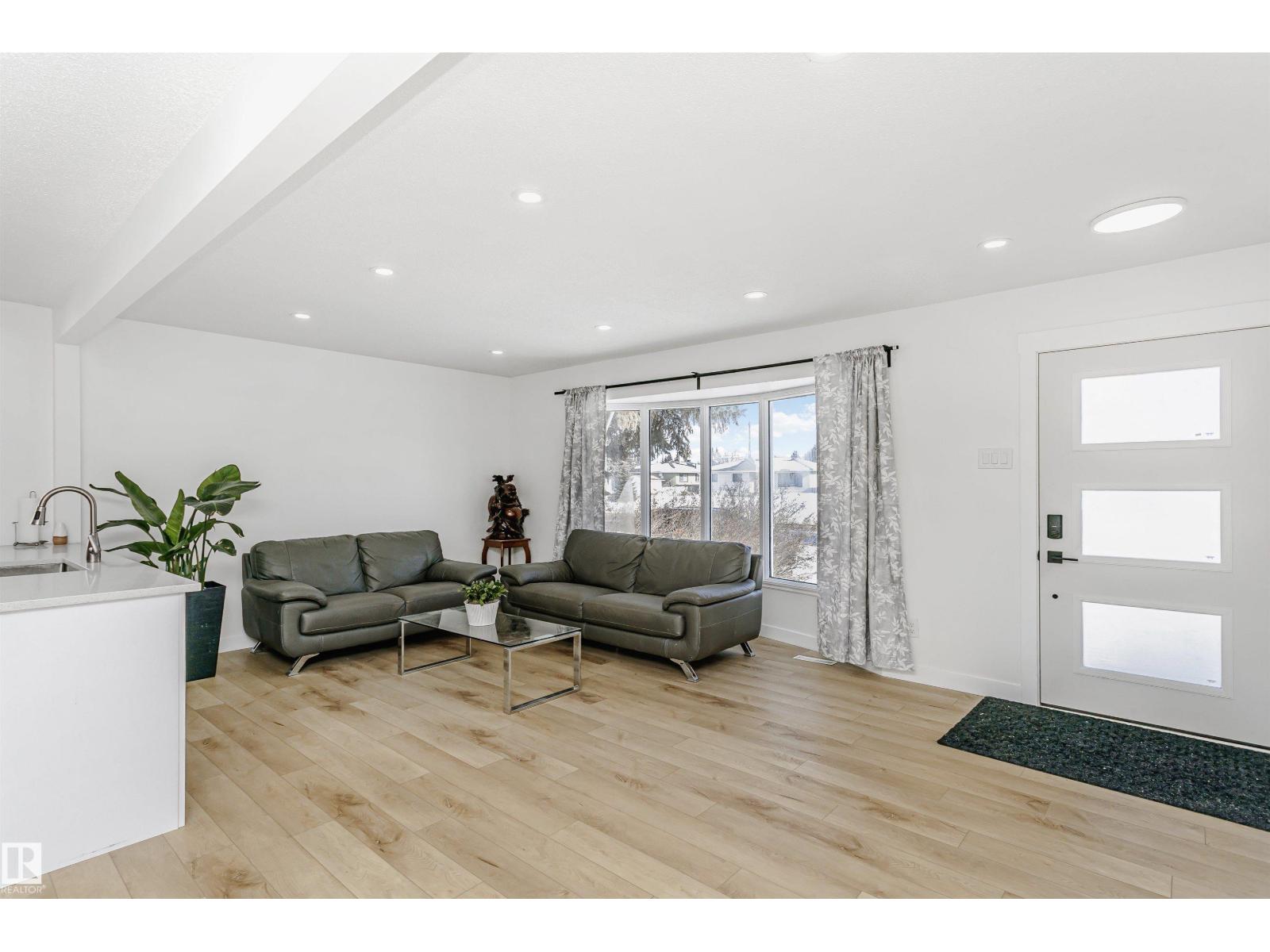 13520 113a St NW, Edmonton, Alberta  T5E 5C4 - Photo 4 - E4476440