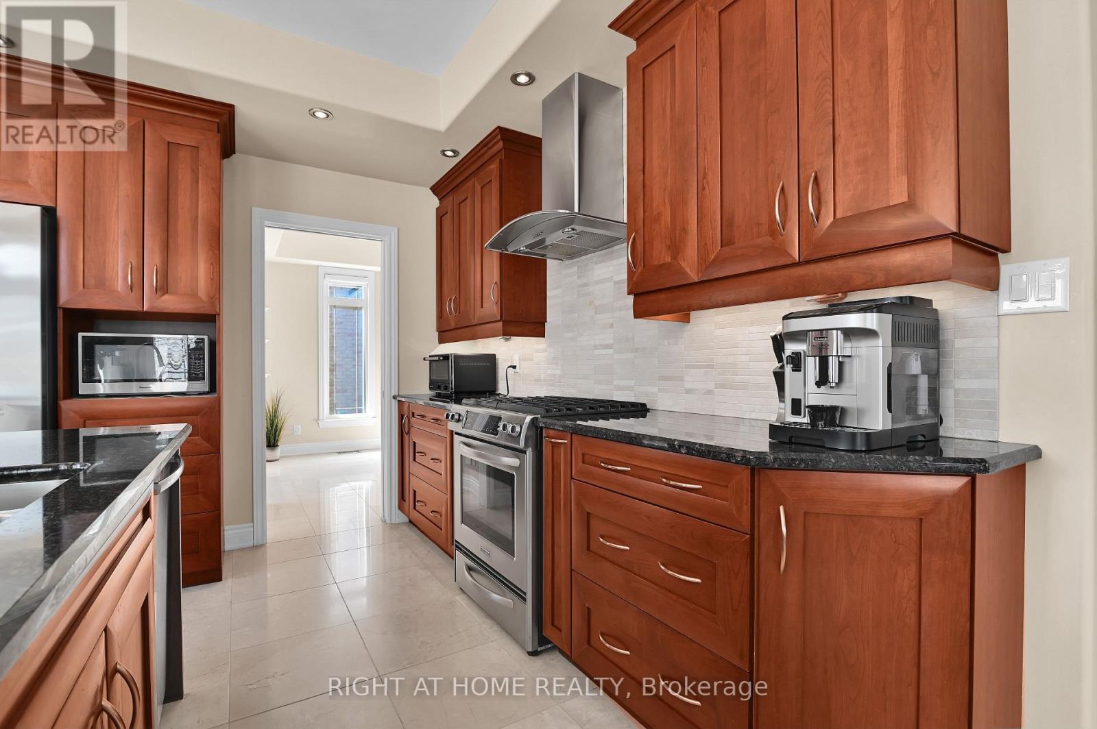 131 Issam Private, Ottawa, Ontario  K1T 4B6 - Photo 14 - X13025950