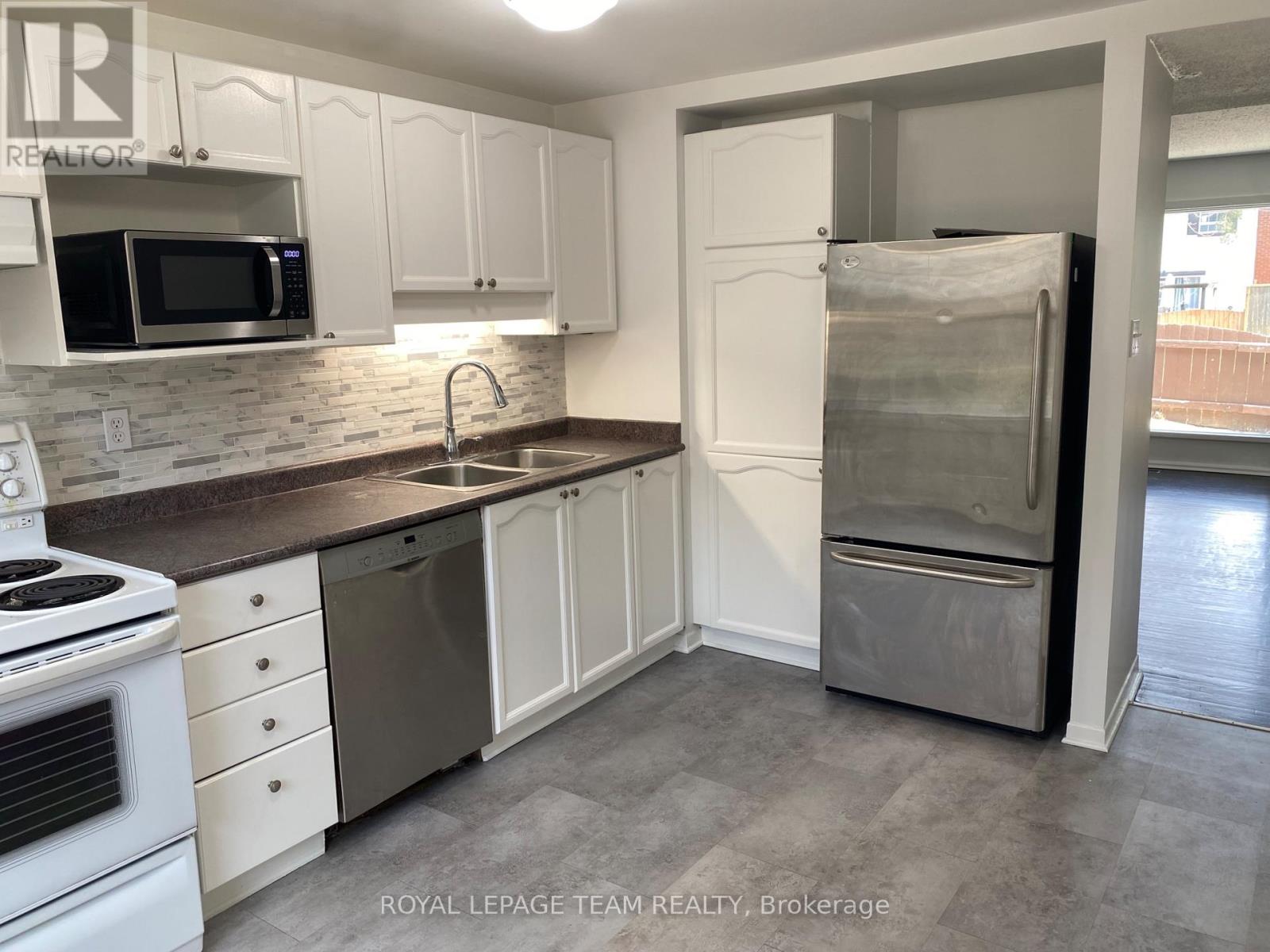 2745 Baseline Road, Ottawa, Ontario  K2H 7B5 - Photo 3 - X13025954