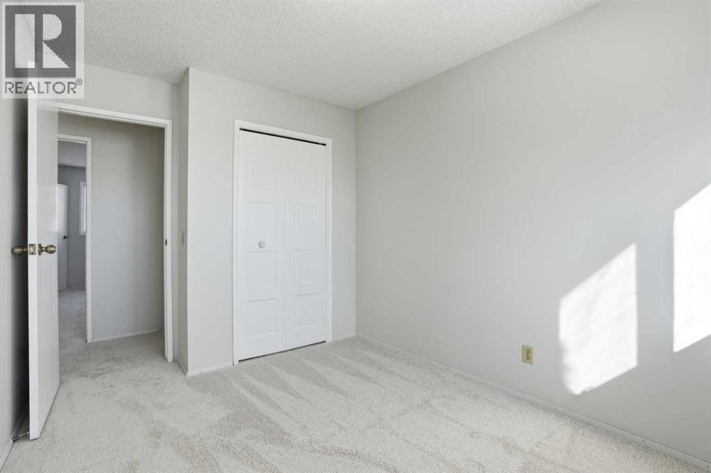 107 Nottingham Road, Calgary, Alberta  T2K 5R2 - Photo 36 - A2301234