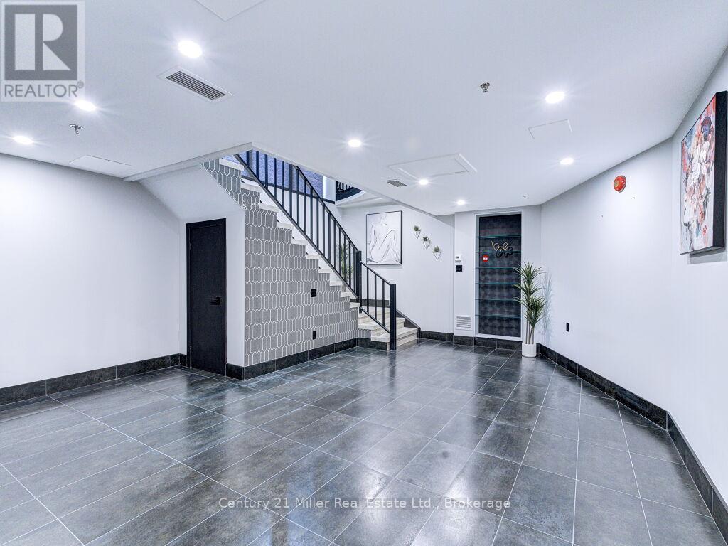 102 - 88 Dunn Street, Oakville, Ontario  L6J 3C7 - Photo 13 - W13025956