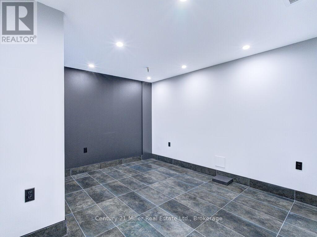 102 - 88 Dunn Street, Oakville, Ontario  L6J 3C7 - Photo 16 - W13025956