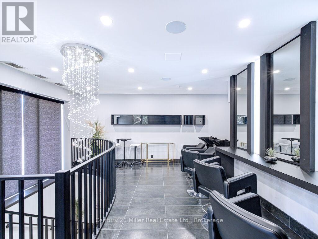 102 - 88 Dunn Street, Oakville, Ontario  L6J 3C7 - Photo 5 - W13025956