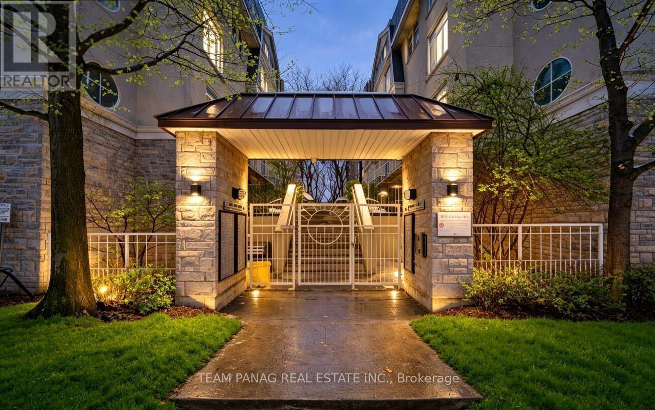 132 - 28 STADIUM ROAD, Toronto, Ontario