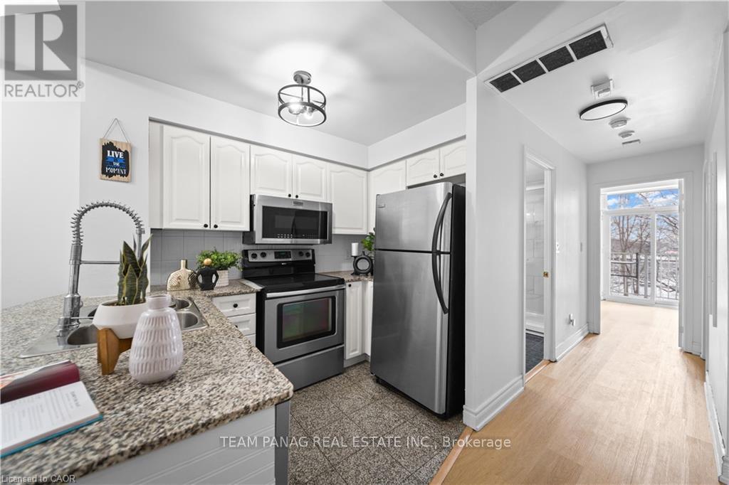 132 - 28 Stadium Road, Toronto, Ontario  M5V 3P4 - Photo 14 - C12939012