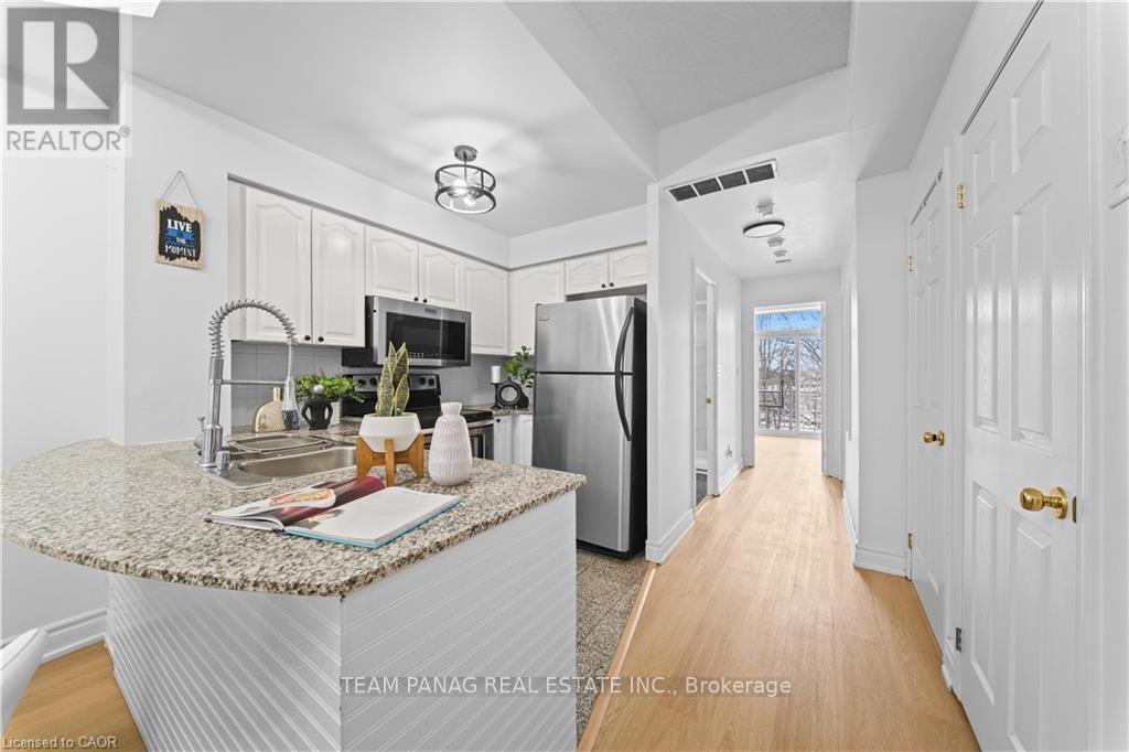 132 - 28 Stadium Road, Toronto, Ontario  M5V 3P4 - Photo 11 - C12939012