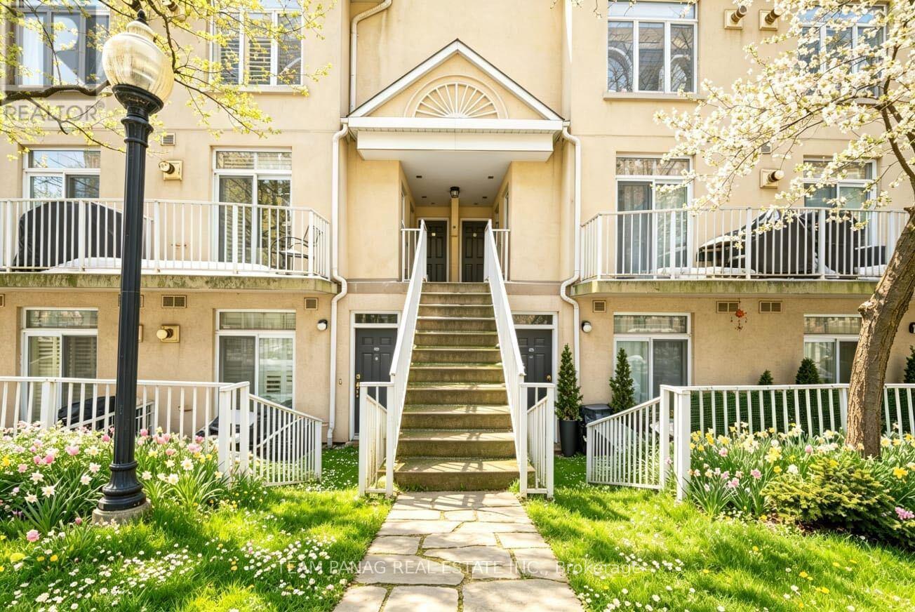 132 - 28 Stadium Road, Toronto, Ontario  M5V 3P4 - Photo 3 - C12939012