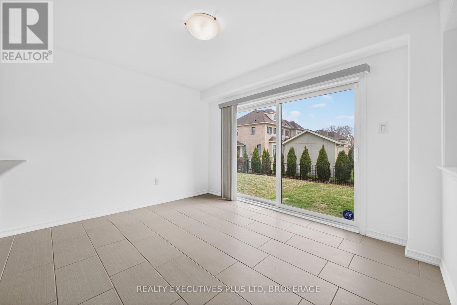 7829 Buckeye Crescent, Niagara Falls, Ontario  L2H 0P1 - Photo 14 - X13025910