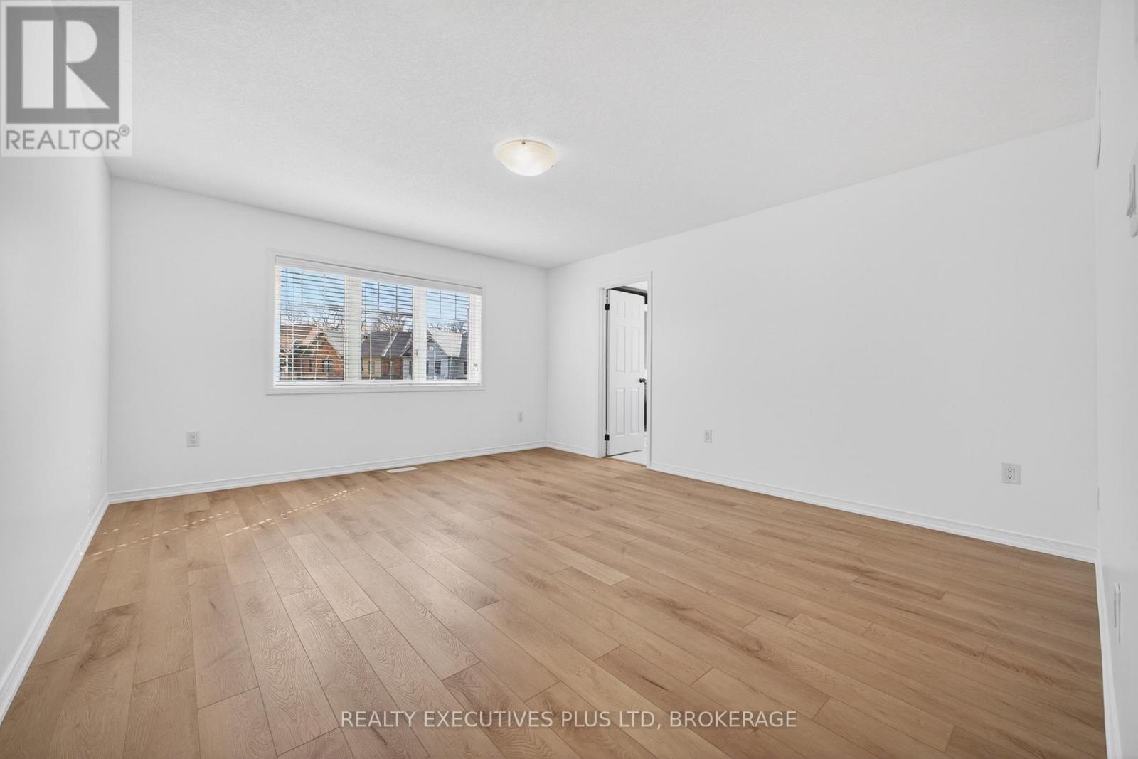 7829 Buckeye Crescent, Niagara Falls, Ontario  L2H 0P1 - Photo 23 - X13025910