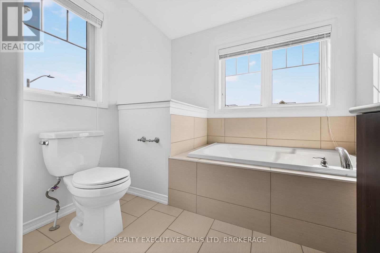 7829 Buckeye Crescent, Niagara Falls, Ontario  L2H 0P1 - Photo 26 - X13025910