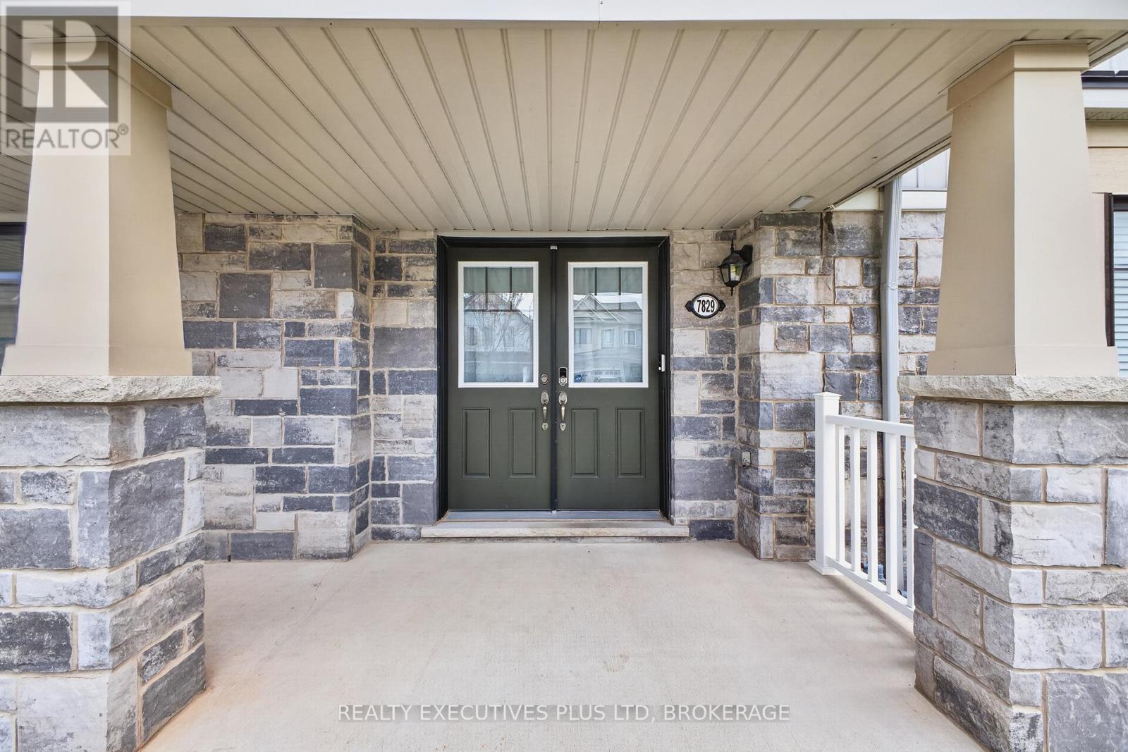 7829 Buckeye Crescent, Niagara Falls, Ontario  L2H 0P1 - Photo 4 - X13025910