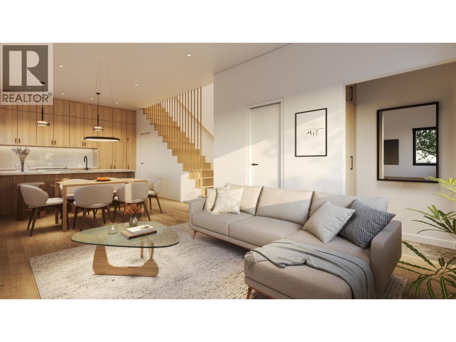 2 2017 E 23RD AVENUE, Vancouver, British Columbia