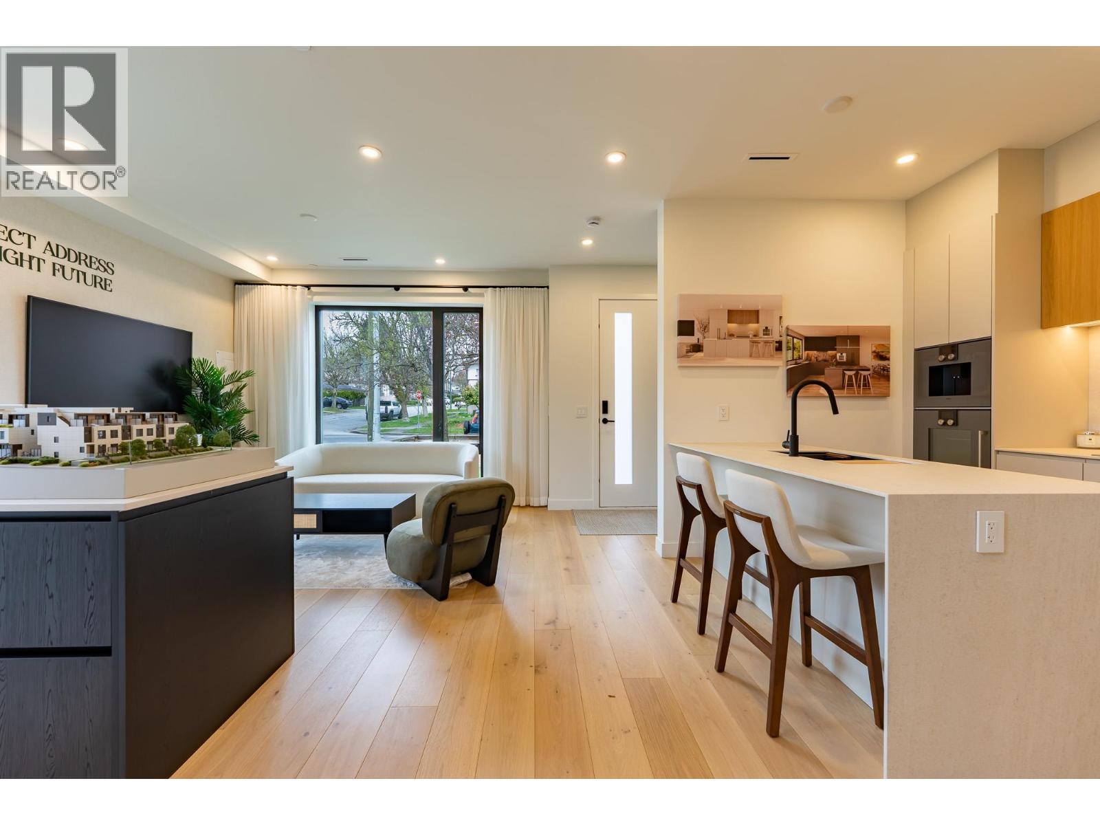 858 W 64th Avenue, Vancouver, British Columbia  V6B 2L4 - Photo 6 - R3113959