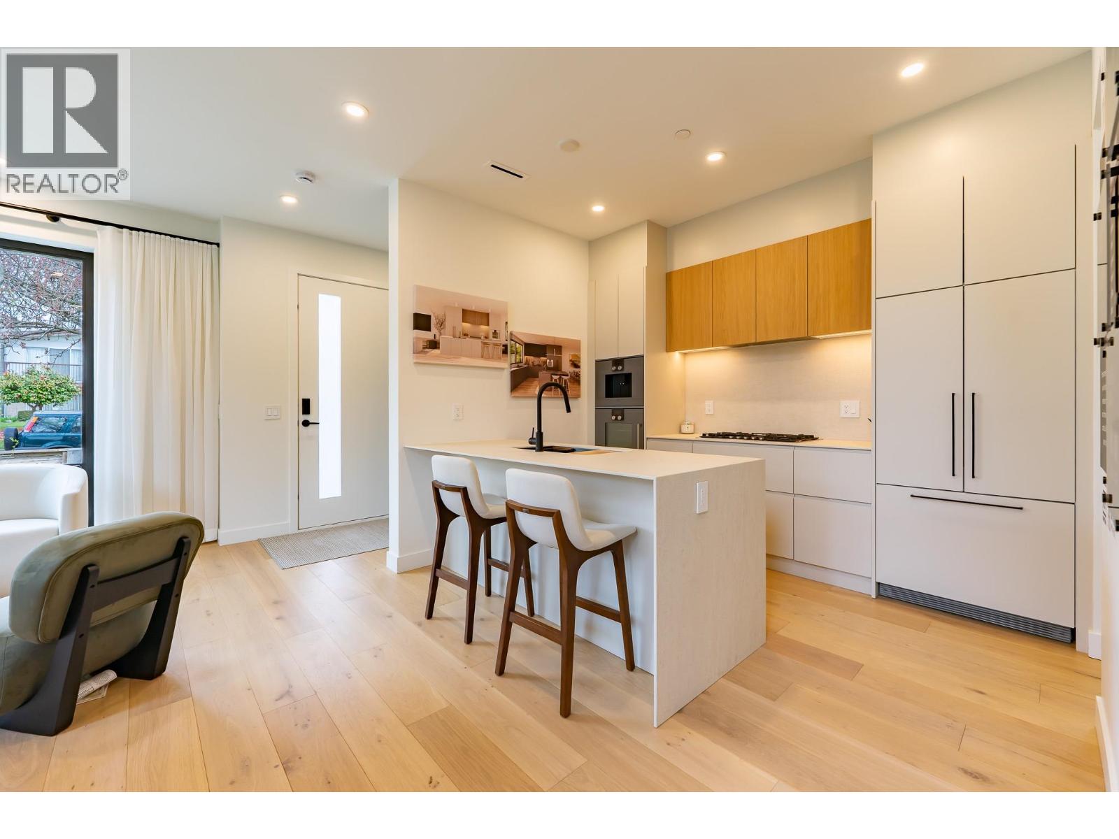 858 W 64th Avenue, Vancouver, British Columbia  V6B 2L4 - Photo 7 - R3113959