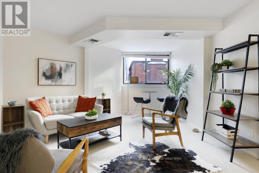 2d - 142 Waverley Street, Ottawa, Ontario  K2P 0V4 - Photo 10 - X12916038