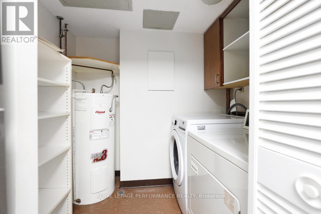 2d - 142 Waverley Street, Ottawa, Ontario  K2P 0V4 - Photo 27 - X12916038