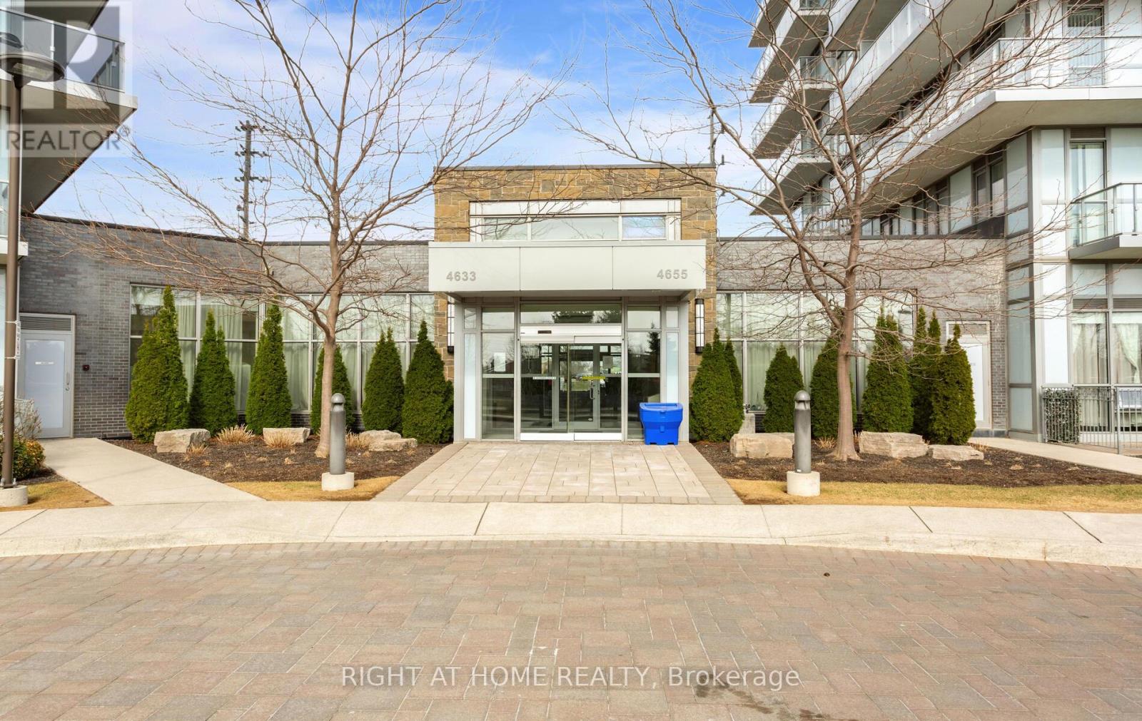 1207 - 4655 Glen Erin Drive, Mississauga, Ontario  L5M 0Z1 - Photo 3 - W12939828