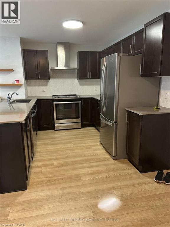 1 Redfern Avenue Unit# 202, Hamilton, Ontario  L9C 7S6 - Photo 2 - 40822895