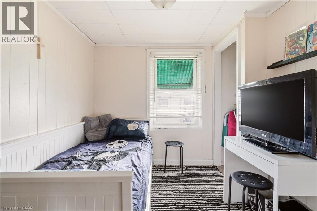 66 East 32nd Street, Hamilton, Ontario  L8V 3R9 - Photo 19 - 40822874