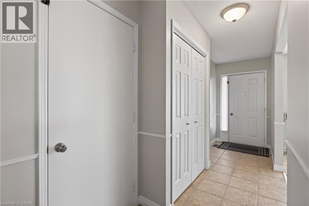 491 Eaglewood Drive, Hamilton, Ontario  L8W 3J2 - Photo 4 - 40822858