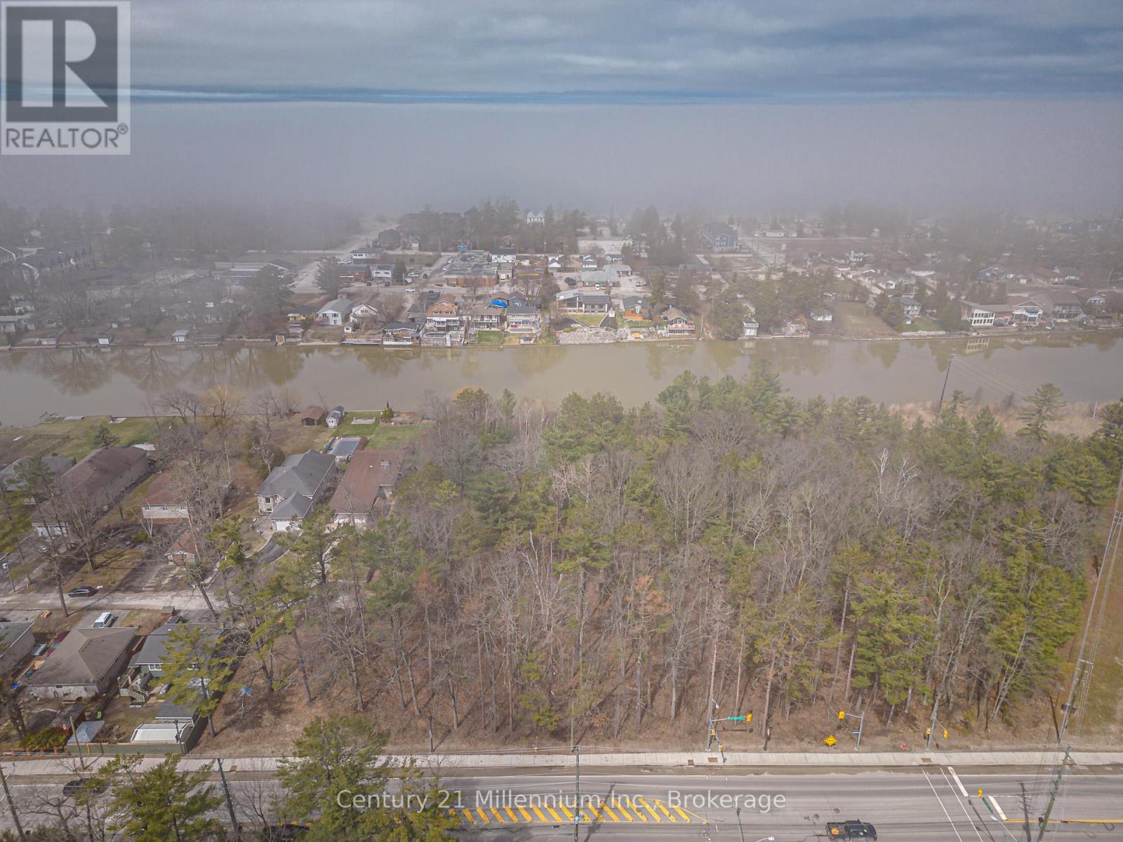 8 Poplar Street, Wasaga Beach, Ontario  L9Z 2X5 - Photo 41 - S13025998