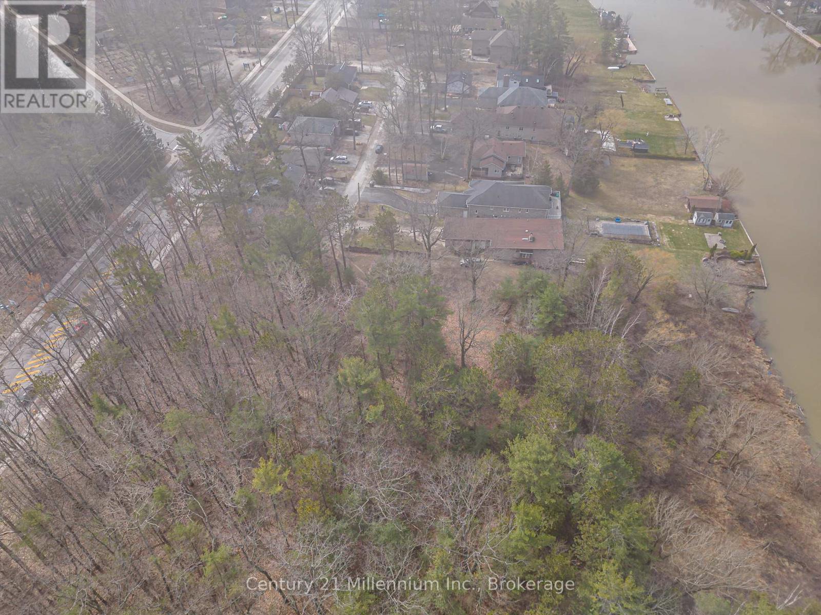 8 Poplar Street, Wasaga Beach, Ontario  L9Z 2X5 - Photo 42 - S13025998