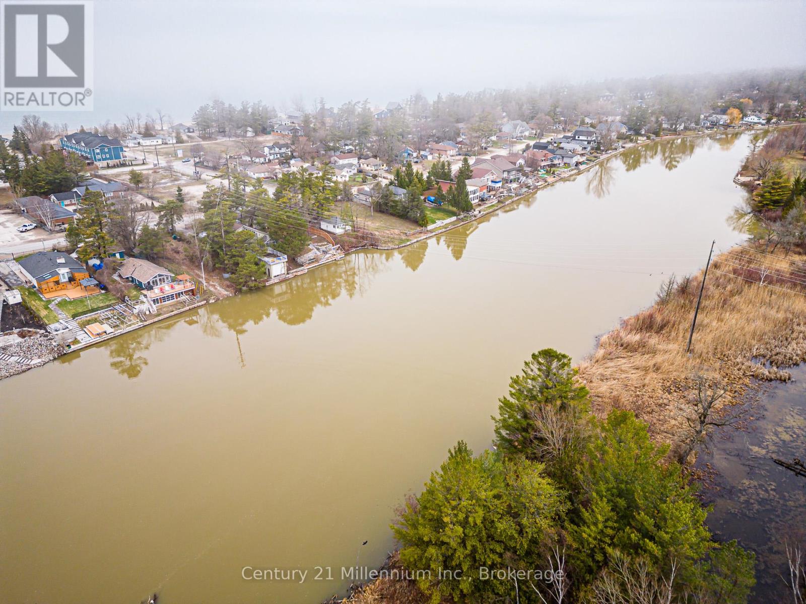 8 Poplar Street, Wasaga Beach, Ontario  L9Z 2X5 - Photo 5 - S13025998