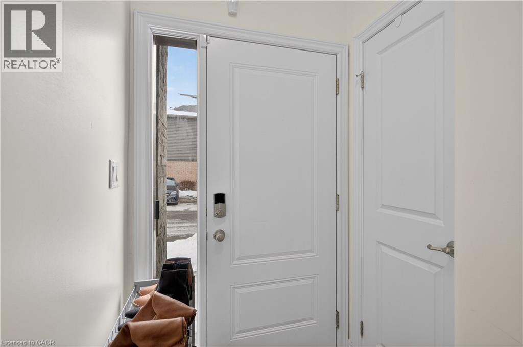 377 Glancaster Road Unit# 2, Ancaster, Ontario  L9G 0G4 - Photo 4 - 40803708