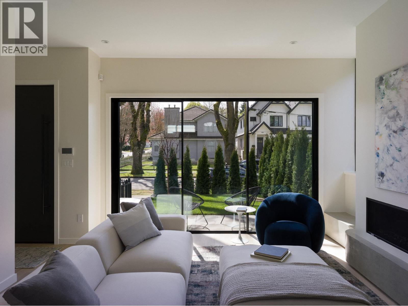 893 E 21st Avenue, Vancouver, British Columbia  V5V 1S3 - Photo 3 - R3113960