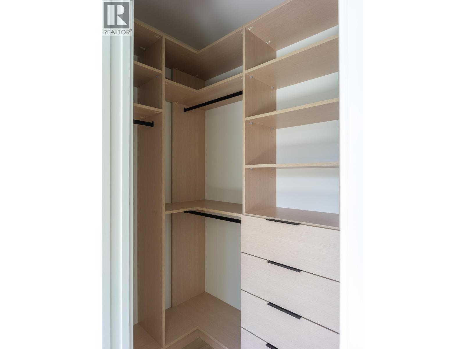 893 E 21st Avenue, Vancouver, British Columbia  V5V 1S3 - Photo 9 - R3113960