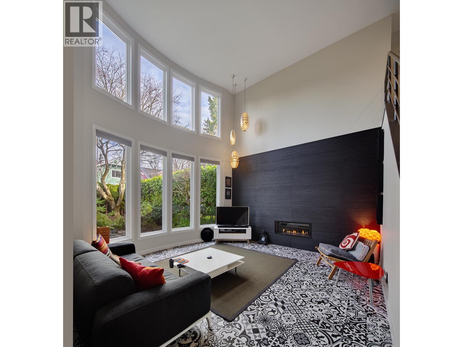 3542 W 2nd Avenue, Vancouver, British Columbia  V6R 1J4 - Photo 2 - R3113967