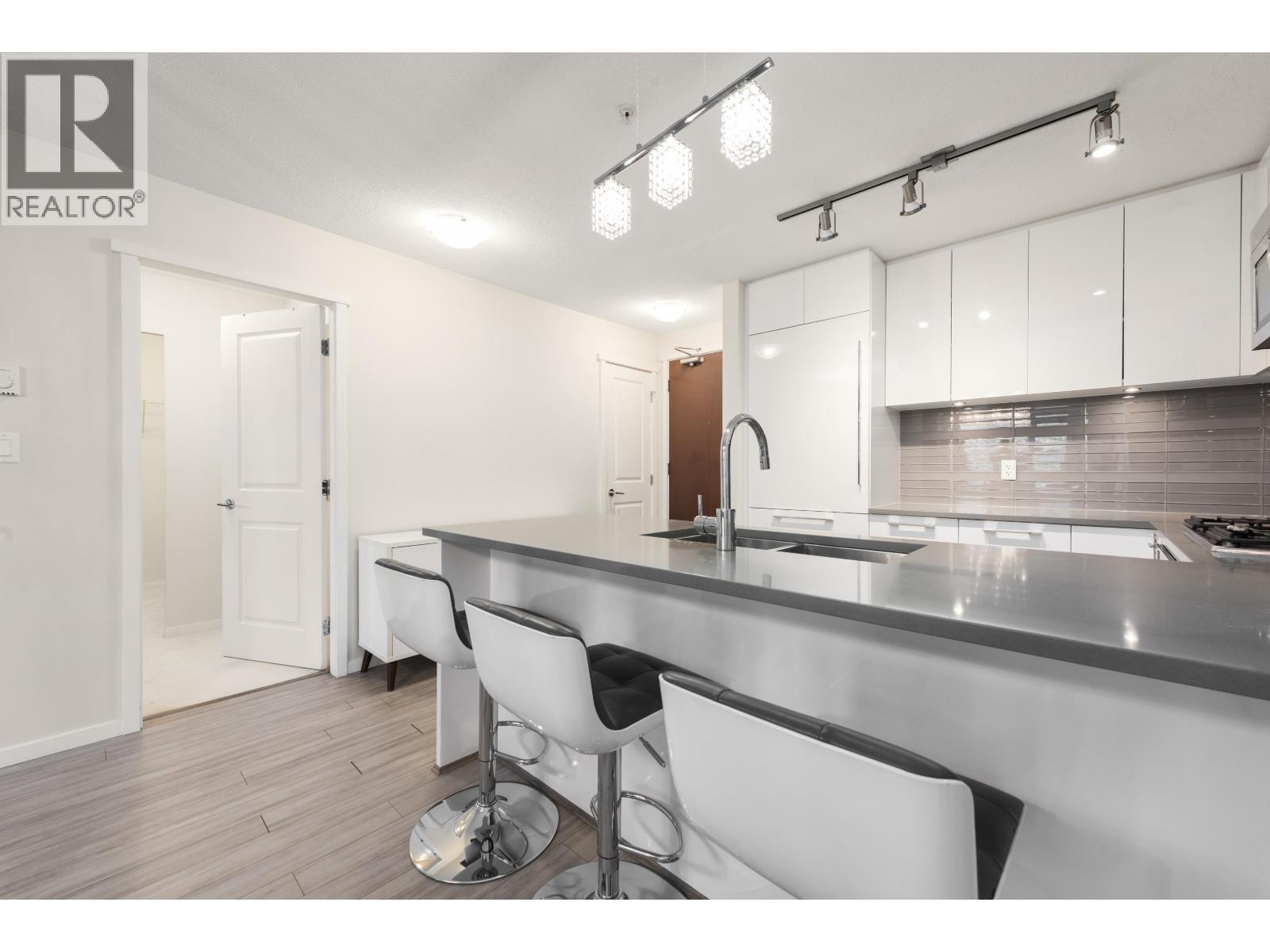 305 1128 Kensal Place, Coquitlam, British Columbia  V3B 0J2 - Photo 10 - R3113970