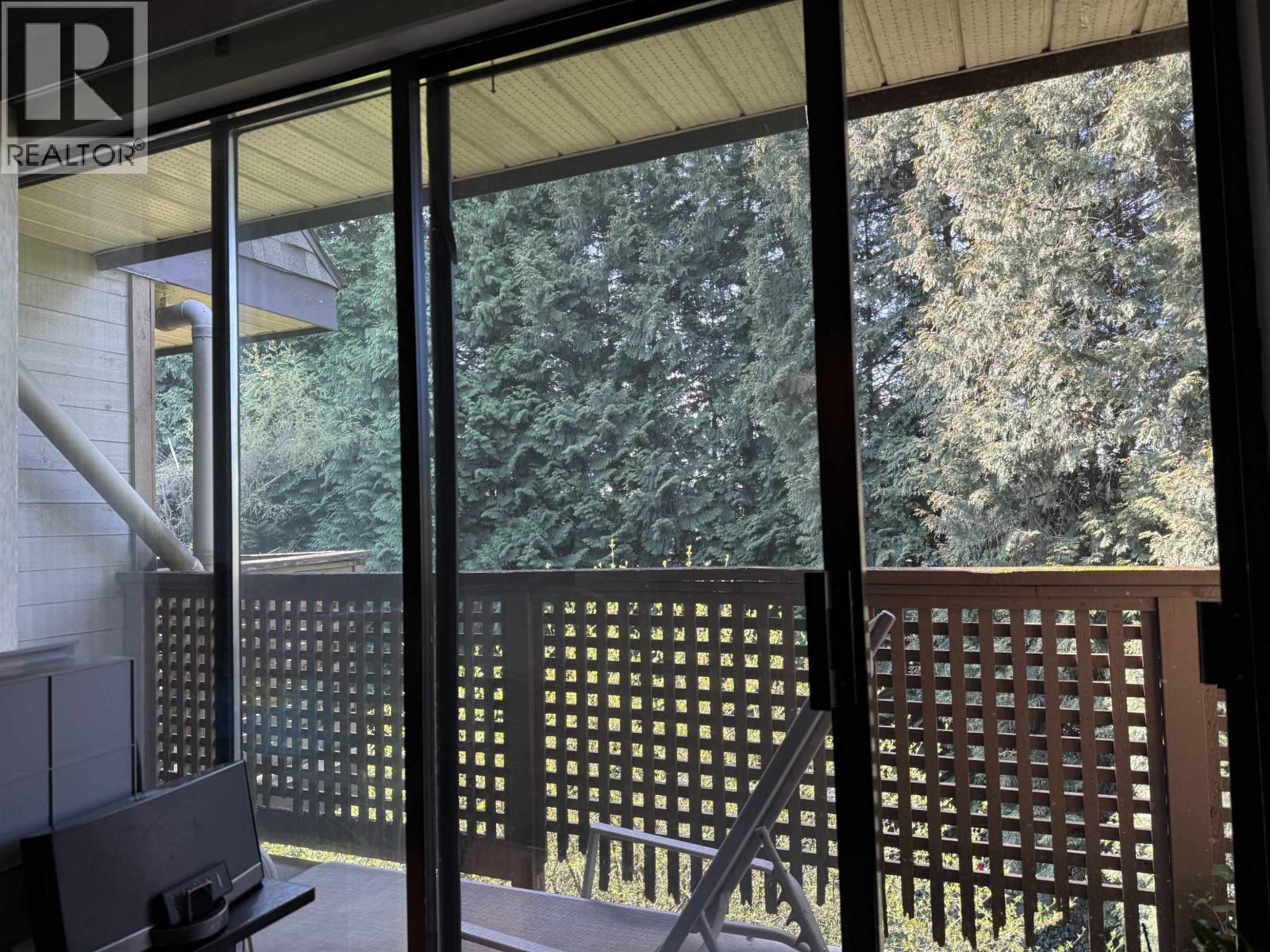 2750 Kingsford Avenue, Burnaby, British Columbia  V5B 4V4 - Photo 11 - R3113977