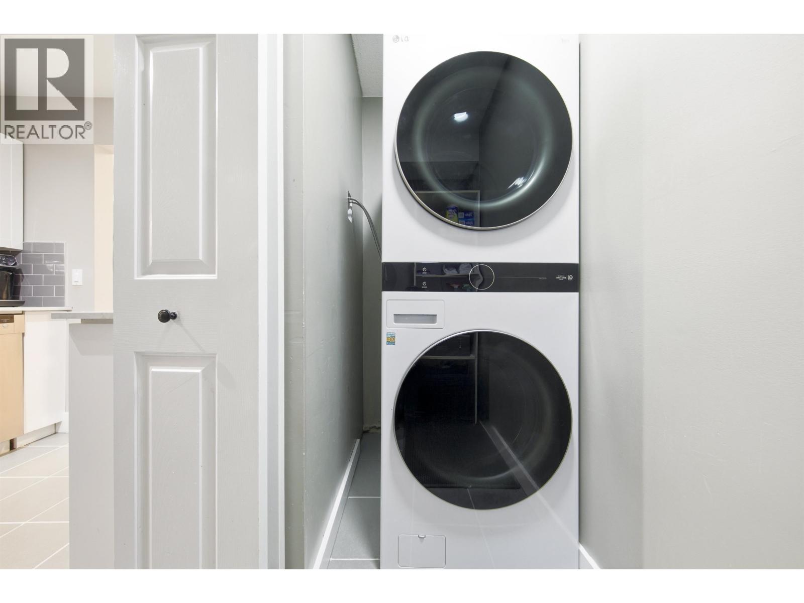 111 6820 Rumble Street, Burnaby, British Columbia  V5E 4H9 - Photo 10 - R3113993