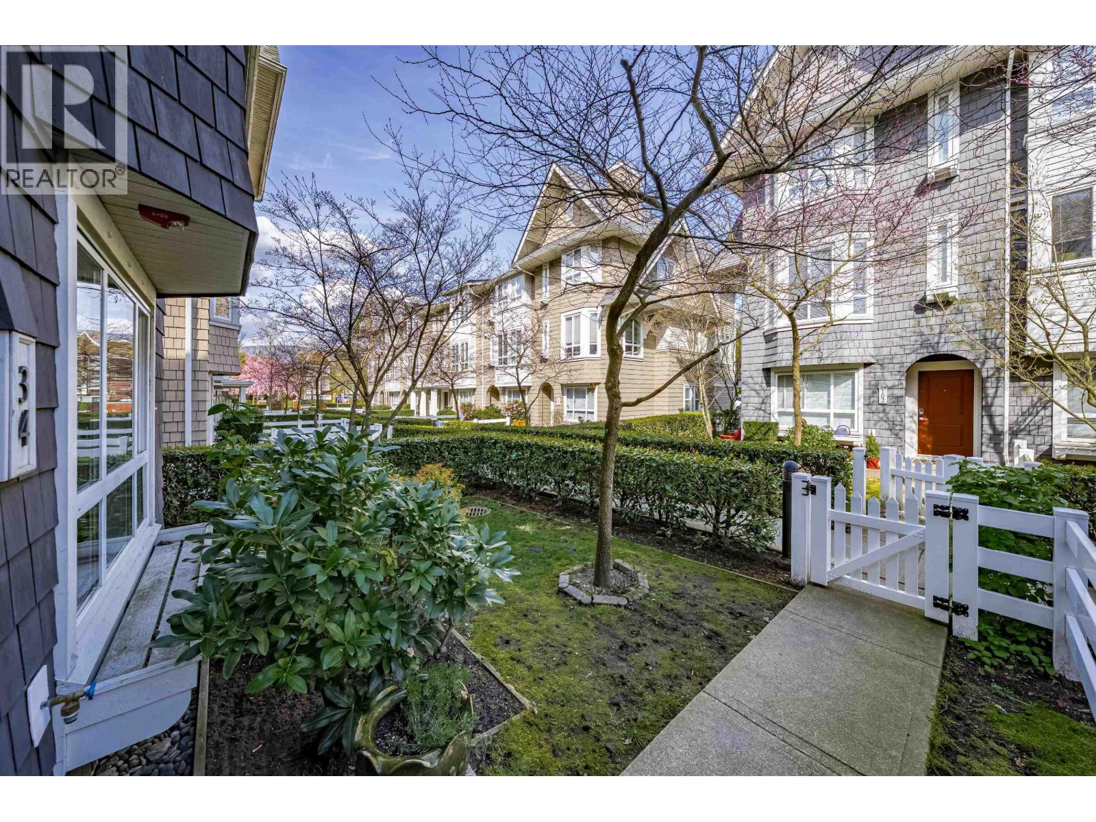 34 2418 Avon Place, Port Coquitlam, British Columbia  V3B 0C7 - Photo 33 - R3113995