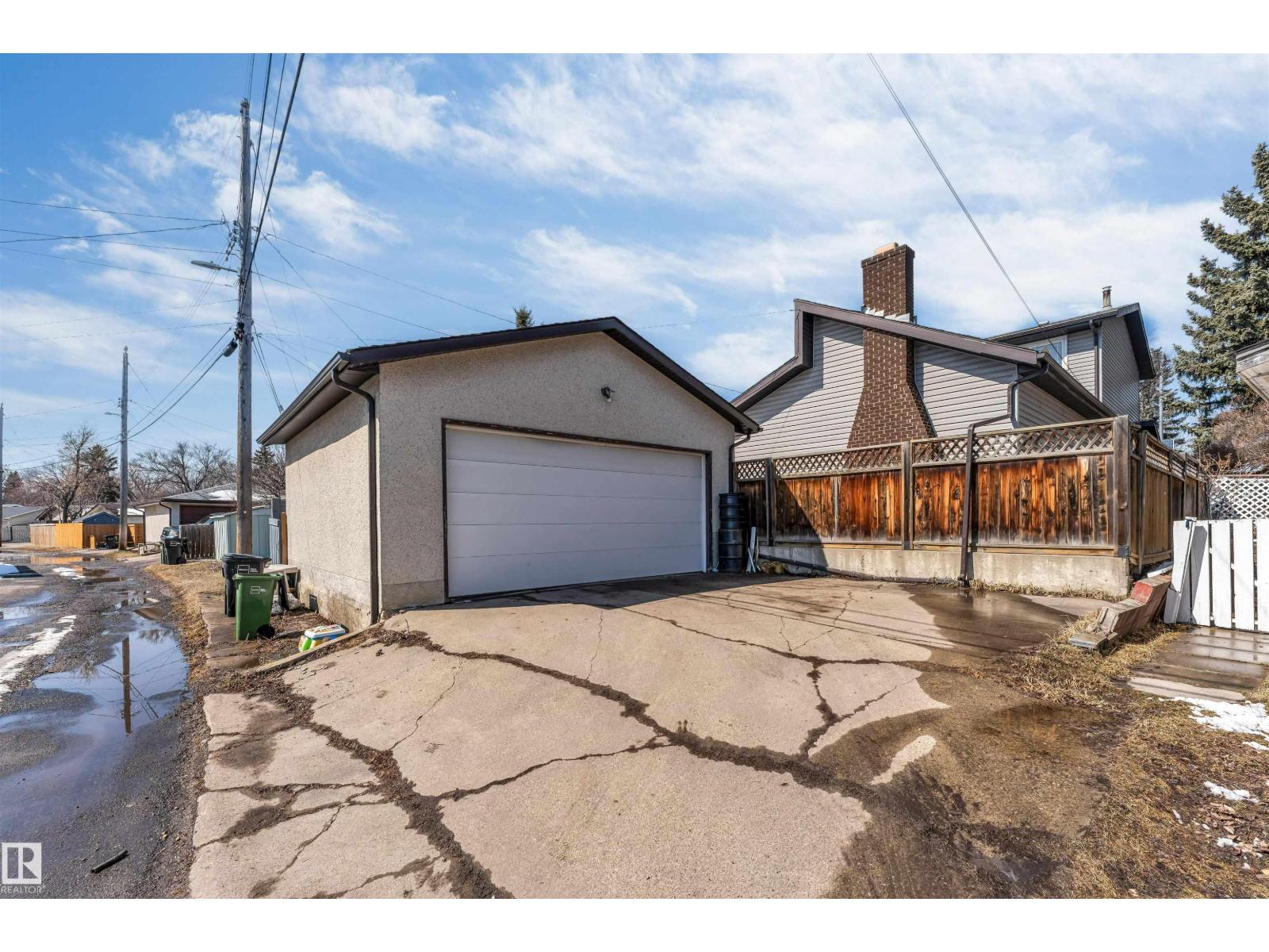 9217 168 St Nw, Edmonton, Alberta  T5R 2V8 - Photo 5 - E4483083