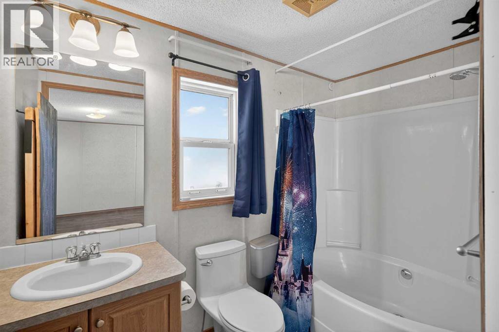 125 Erin Woods Circle Se, Calgary, Alberta  T2B 3E1 - Photo 13 - A2299827