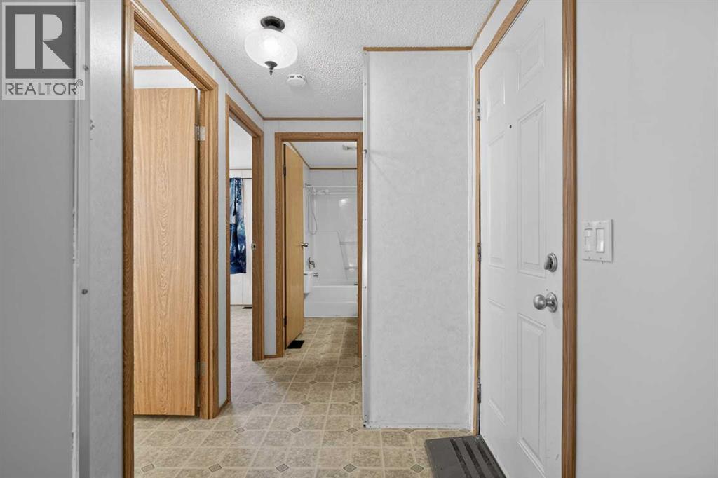 125 Erin Woods Circle Se, Calgary, Alberta  T2B 3E1 - Photo 20 - A2299827