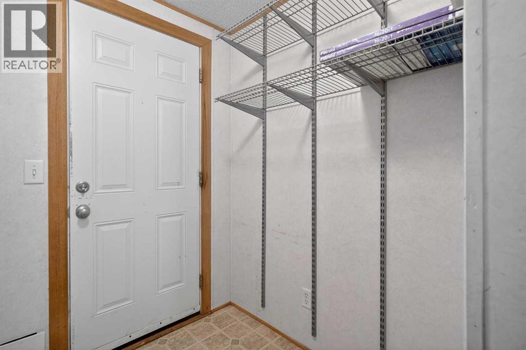 125 Erin Woods Circle Se, Calgary, Alberta  T2B 3E1 - Photo 23 - A2299827