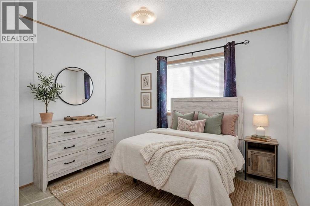 125 Erin Woods Circle Se, Calgary, Alberta  T2B 3E1 - Photo 15 - A2299827