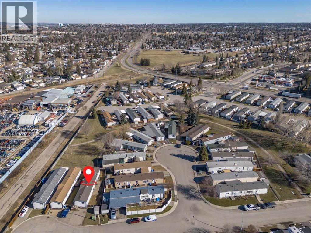 125 Erin Woods Circle Se, Calgary, Alberta  T2B 3E1 - Photo 33 - A2299827