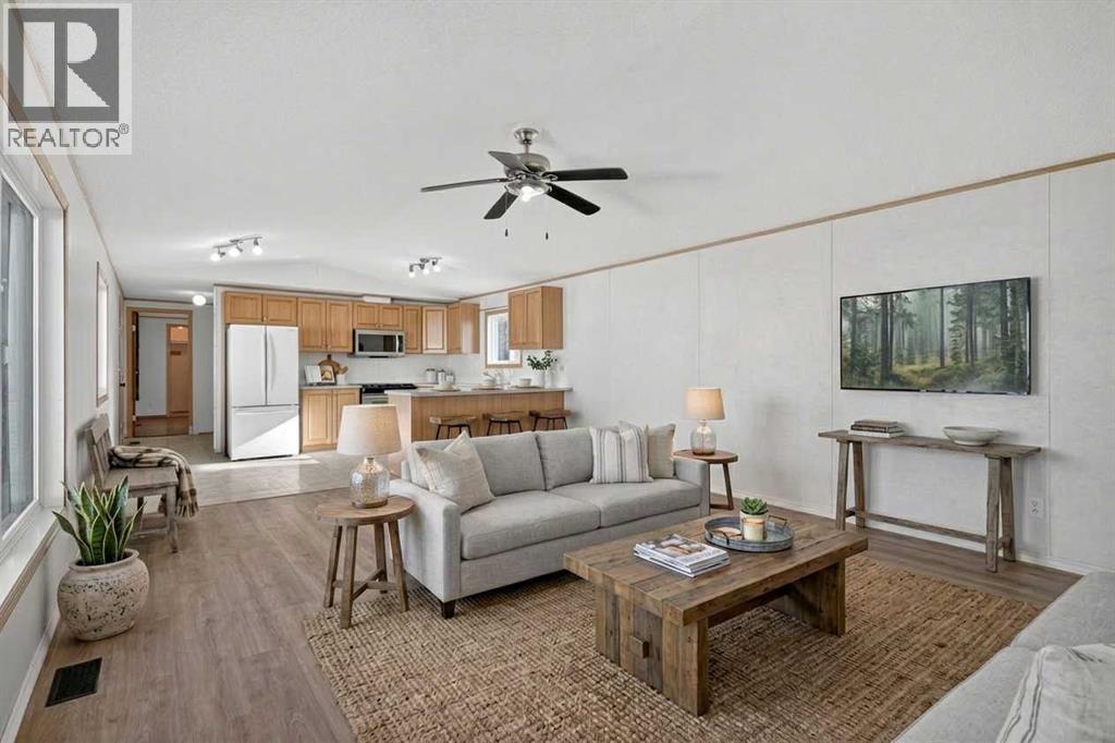 125 Erin Woods Circle Se, Calgary, Alberta  T2B 3E1 - Photo 6 - A2299827