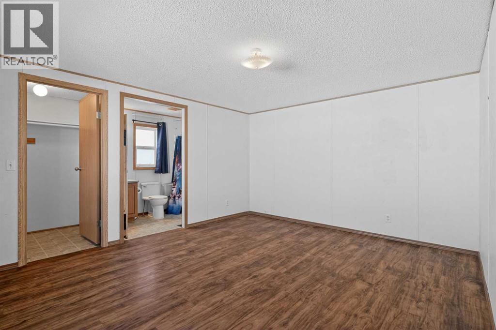 125 Erin Woods Circle Se, Calgary, Alberta  T2B 3E1 - Photo 11 - A2299827