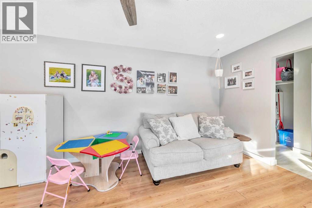 4604 56 Avenue, Lloydminster, Alberta  T9V 0Z4 - Photo 4 - A2287206