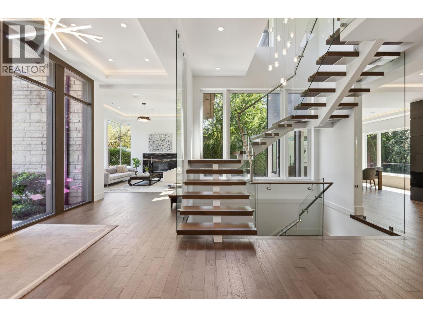 983 Tudor Avenue, North Vancouver, British Columbia  V7R 1X6 - Photo 18 - R3113957