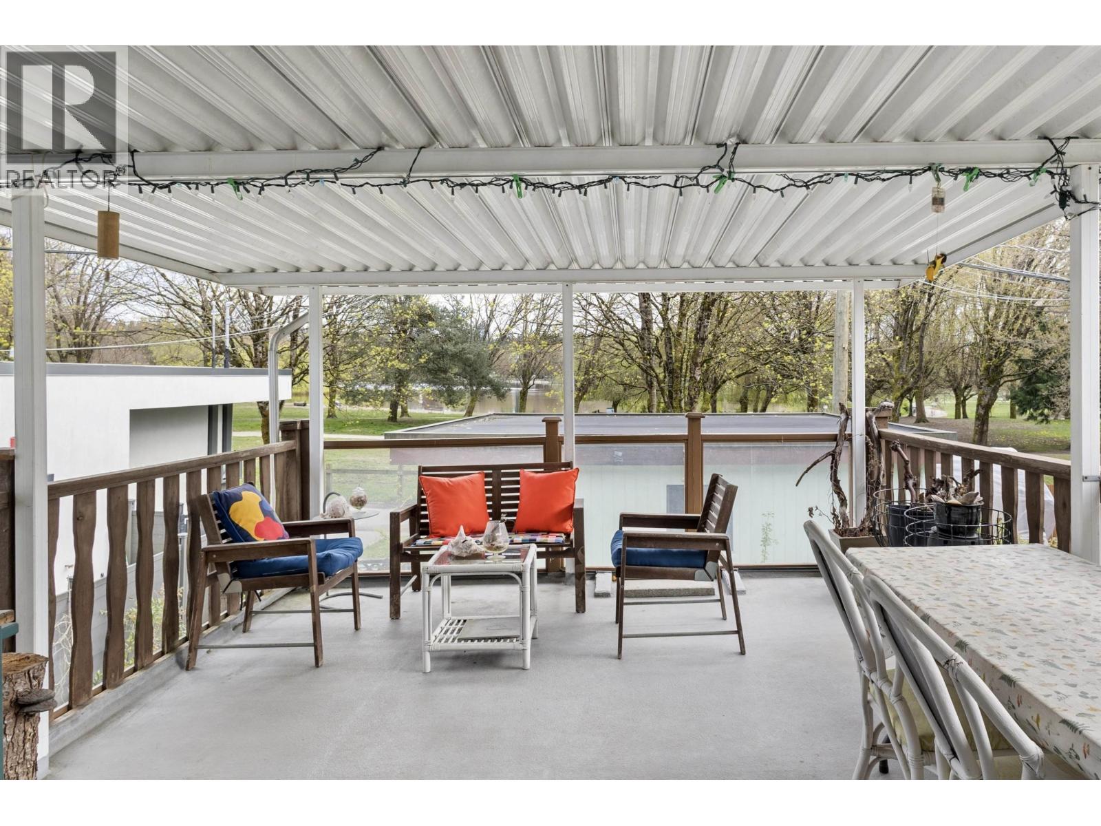 2056 E 13th Avenue, Vancouver, British Columbia  V5N 2C4 - Photo 6 - R3113991