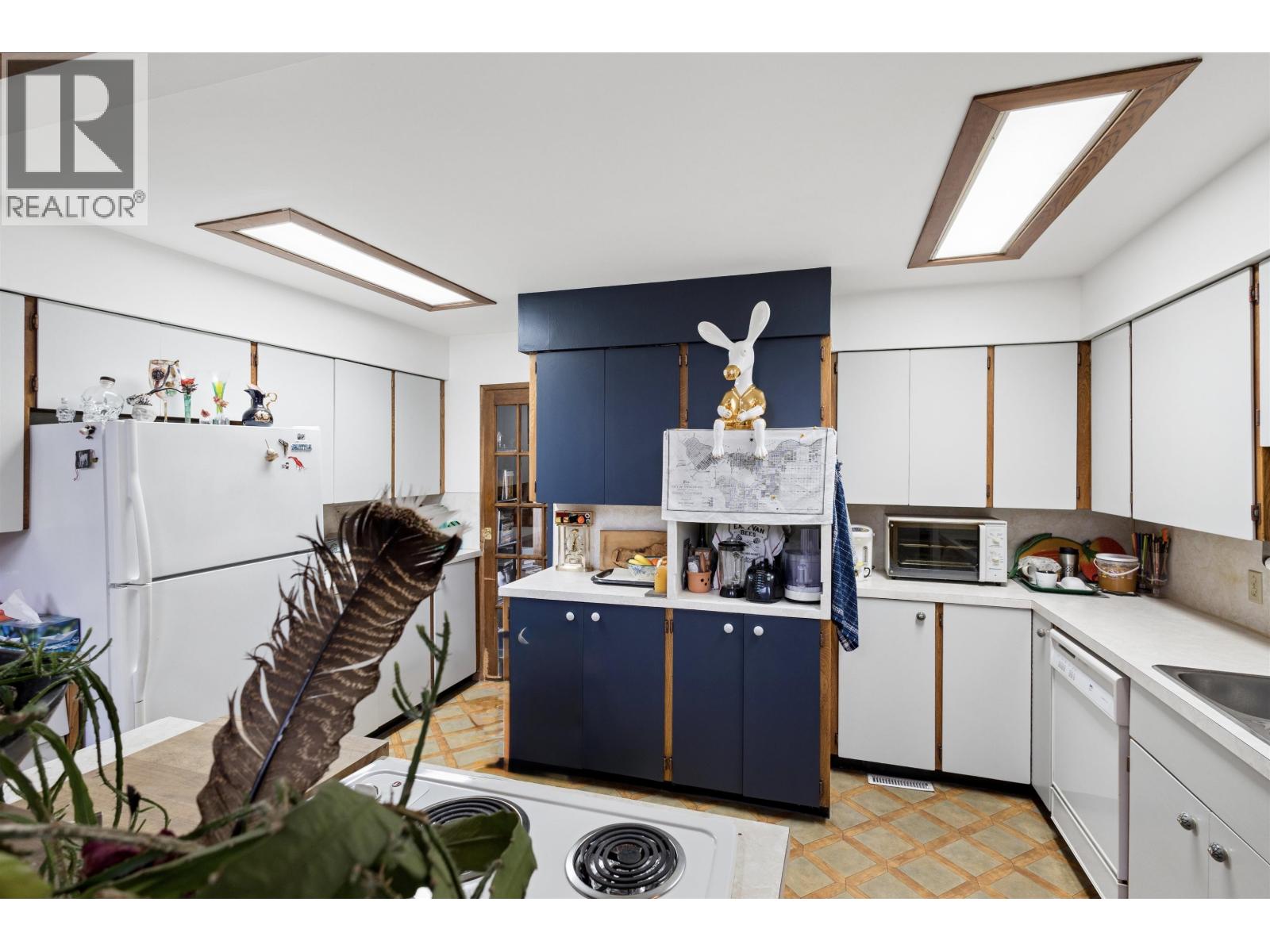 2056 E 13th Avenue, Vancouver, British Columbia  V5N 2C4 - Photo 9 - R3113991