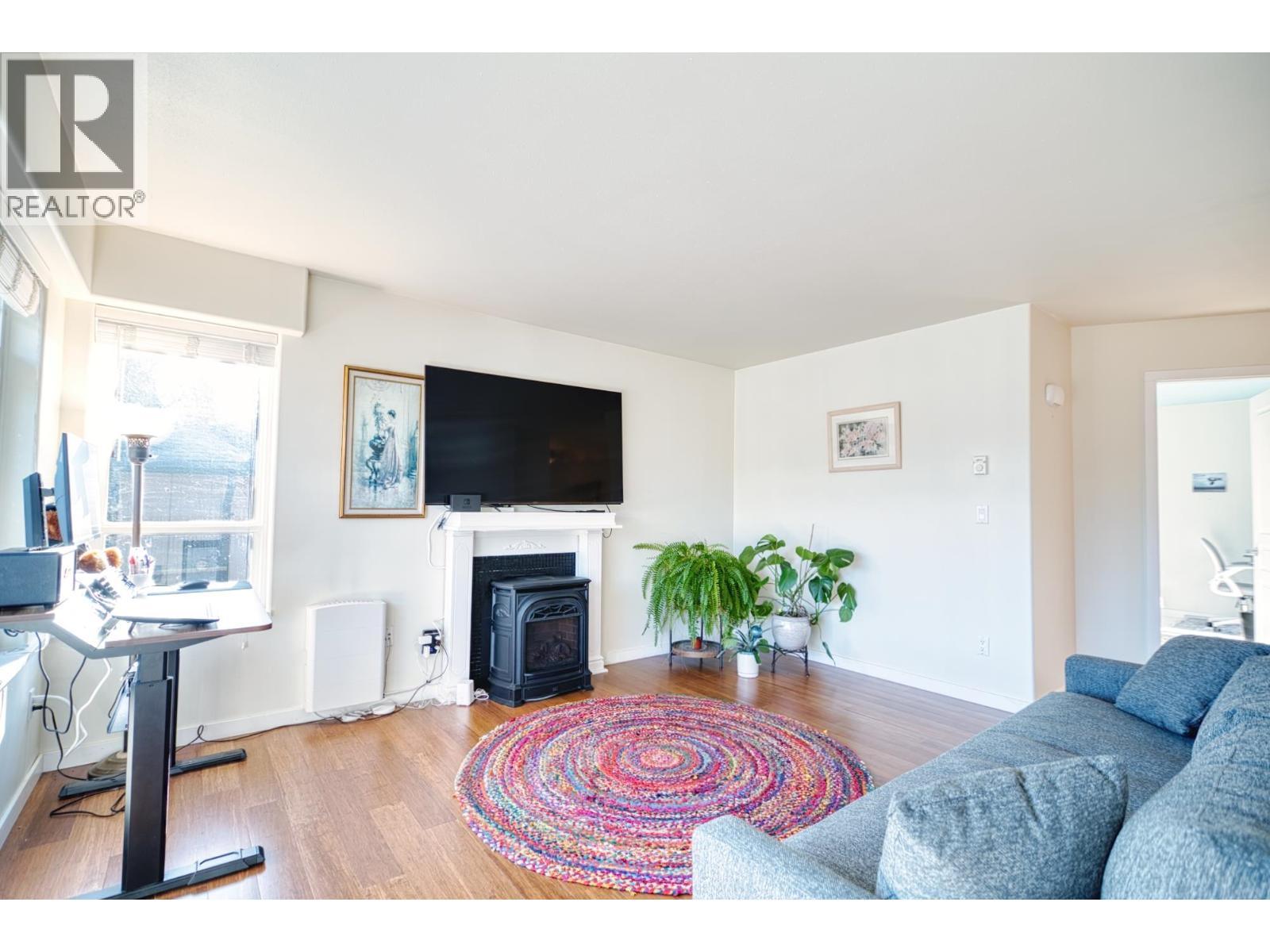 5599 Medusa Place, Sechelt, British Columbia  V0N 3A3 - Photo 11 - R3114000